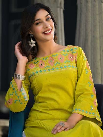 Kashmiri Parsi Gara Embroidered Shawl